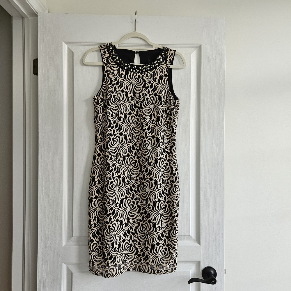 Lori M Collection Black & Cream Lace Cocktail Dress – Size M Sleeveless